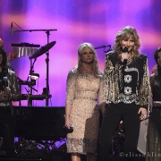 Medley with Jennifer Nettles, Amy Grant, Miranda Lambert & Martina McBride. Photo by Elissa Kline 