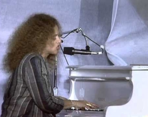 Carole King - Sweet Seasons (Live at Farm Aid 1985)