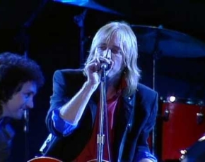 Tom Petty and the Heartbreakers - Don't Bring Me Down (Live at Farm Aid 1985)